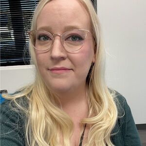 Meet your Posher, Natalie